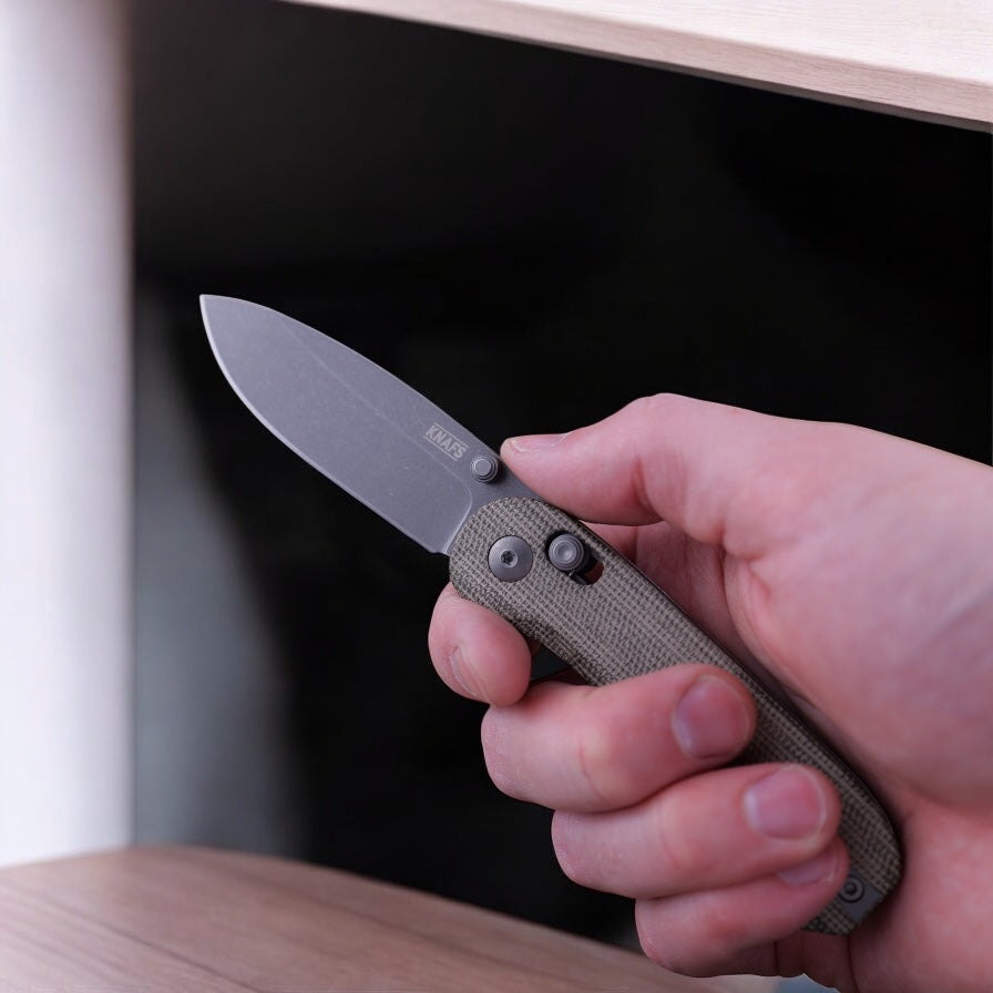 knafs lander 3 moondust micarta in hand