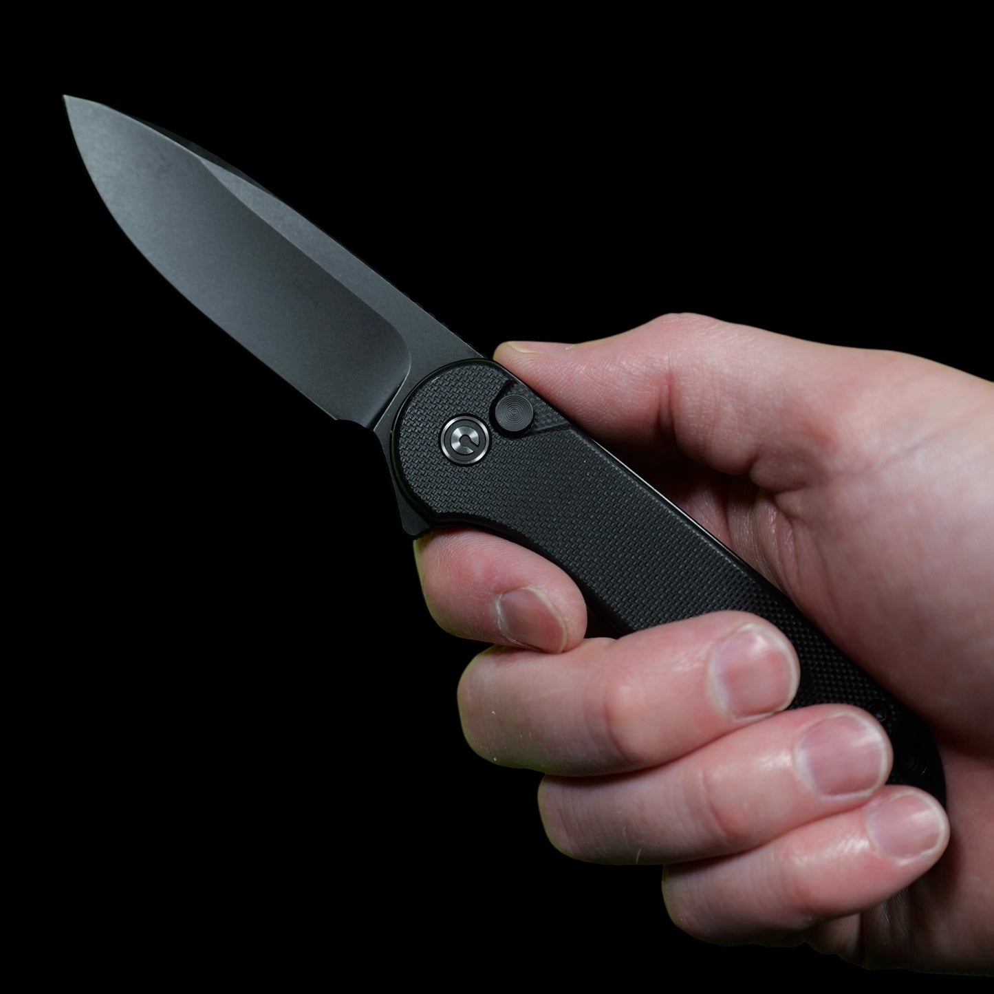 civivi elementum ii black in hand